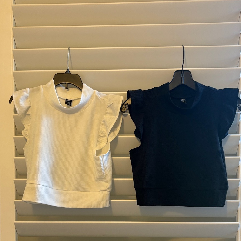 SHEIN Women’s   2 Lot Bundle White & Black Ruffle Sleeve Crop Tops - Sz: S, EUC